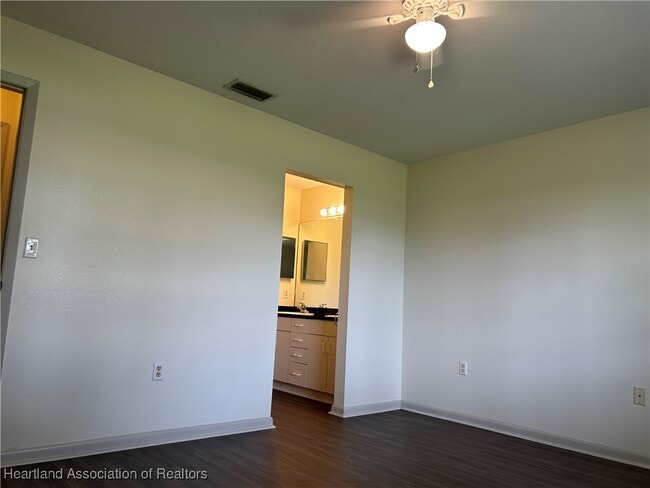 Building Photo - 4800 Cadagua Dr