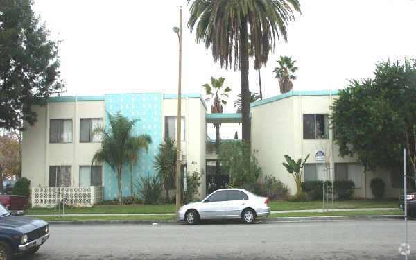 Building Photo - 301 N Hagar St