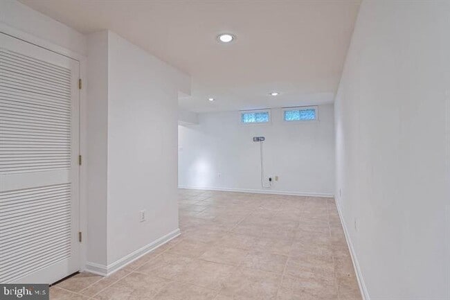 Building Photo - 9110 Autumn Oak Ct