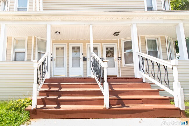 Building Photo - 157 Sage Ave