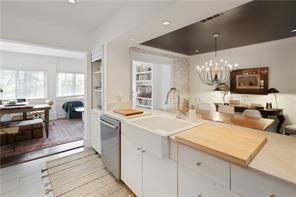 Building Photo - 134 Elysian Way NW