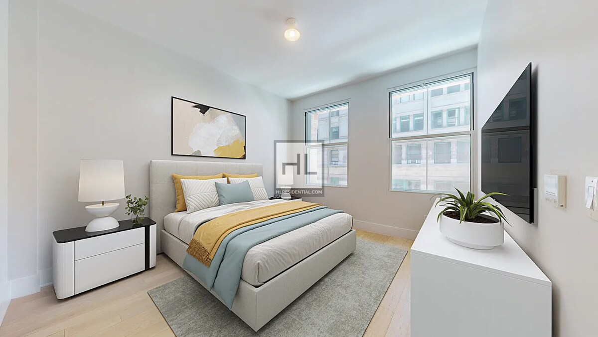Building Photo - Beautiful 4 Bedroom 3 Bath Apartment In So...