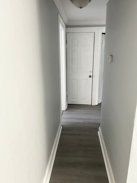 Building Photo - 3557 Evergreen Ave