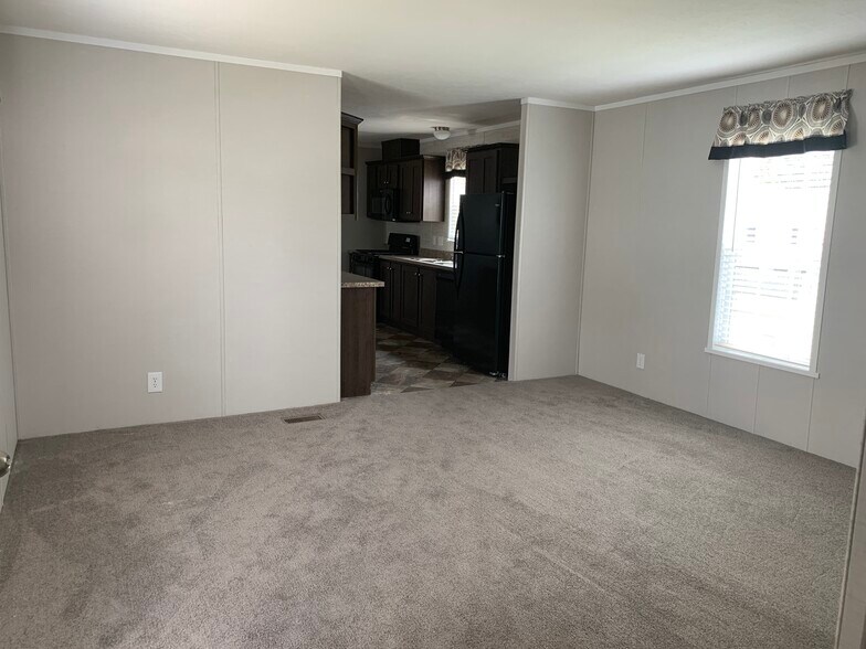 Building Photo - 316 Chevalier Dr