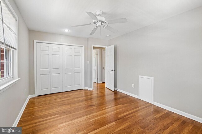 Building Photo - 1103 Playford Ln