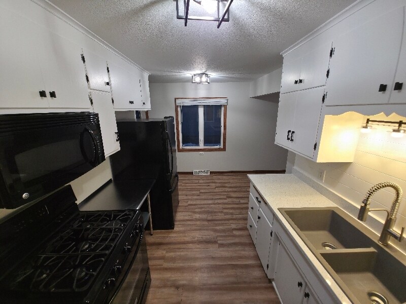 Building Photo - 4440 Vera Cruz Ave N