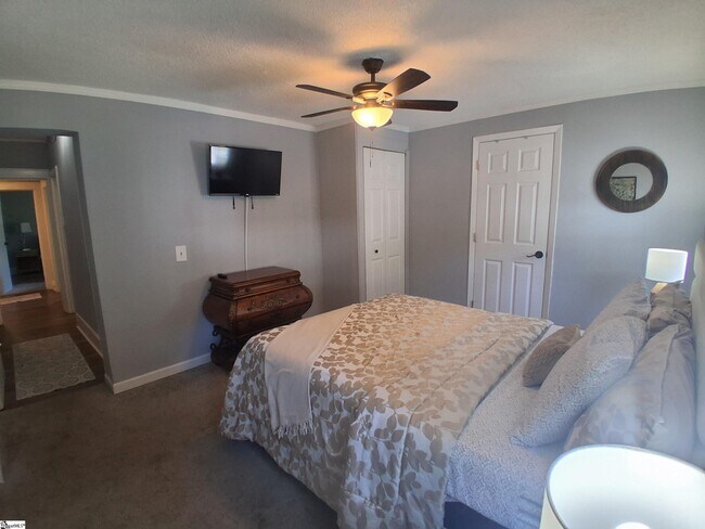 Building Photo - 506 Pinckney St