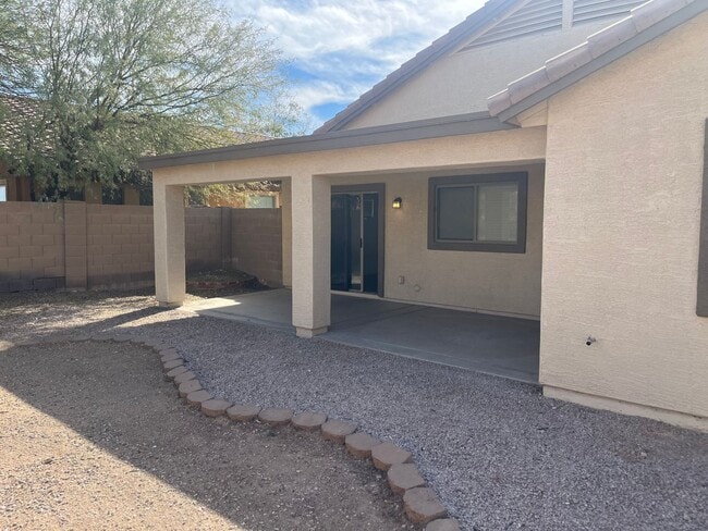 Building Photo - 25524 W Williams St