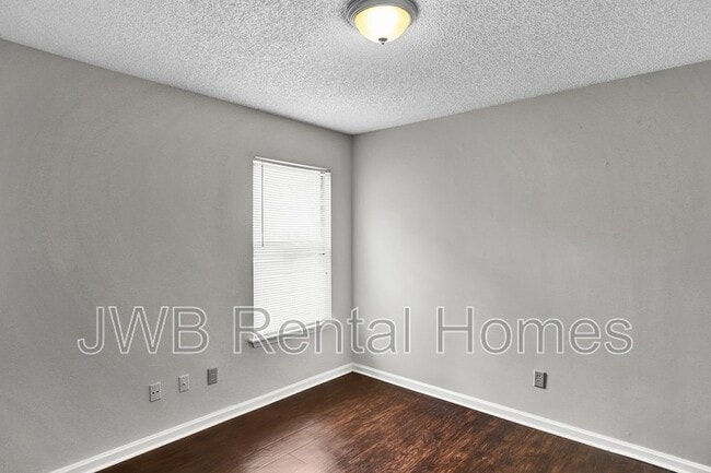 Building Photo - 11771 High Plains Dr E