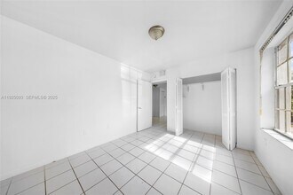 Building Photo - 3453 SW 23rd Terrace