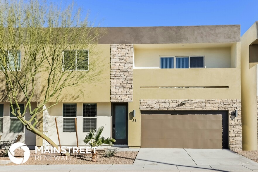 Primary Photo - 2000 N 36th St