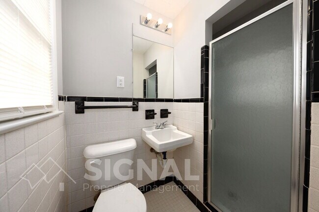 Building Photo - 416 Lance Ln