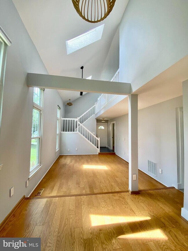 Building Photo - Discover Your Dream Home in Countryside’s Serene Cul-de-Sac
