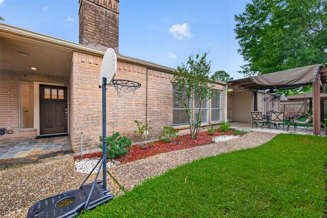 Building Photo - 14222 Stokesmount Dr