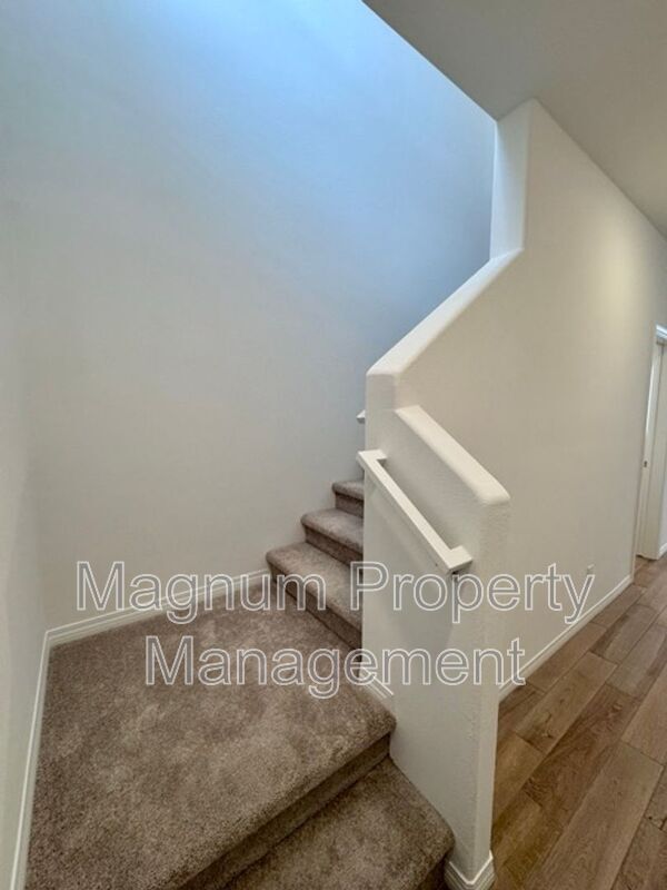 Building Photo - 30326 Corte Santa Barbara