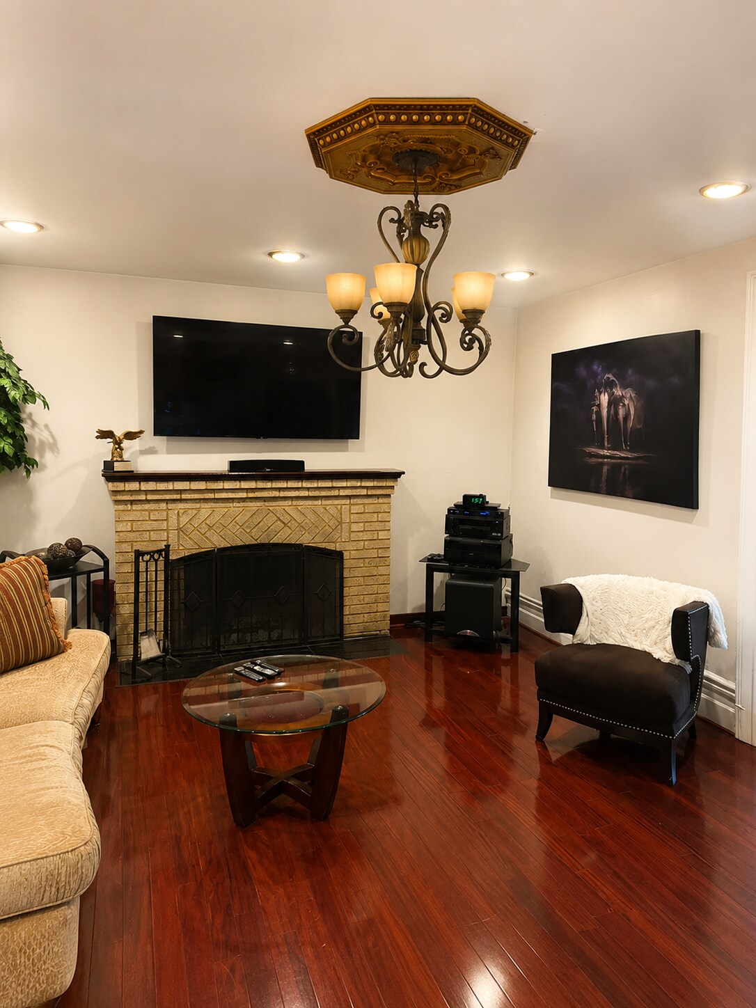 Building Photo - 121 W 179th St