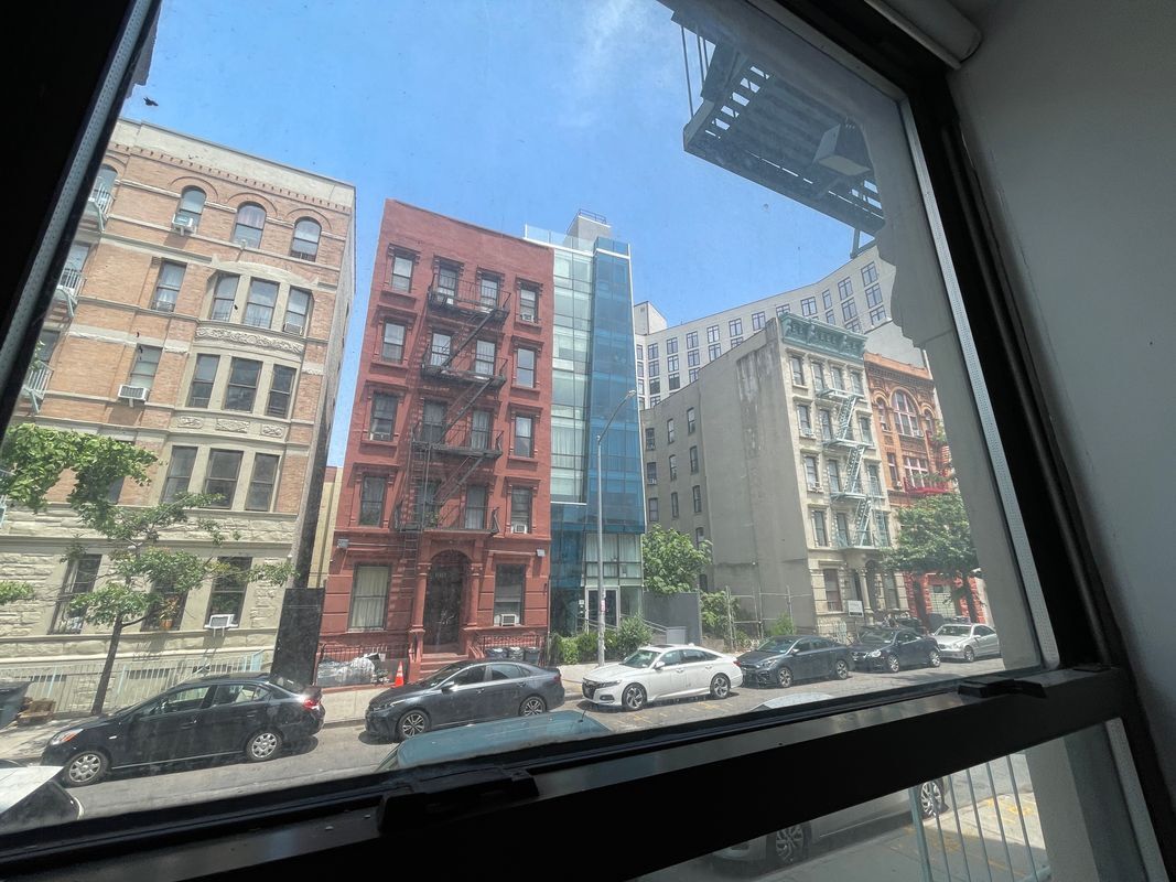 Building Photo - 312 W 121st St