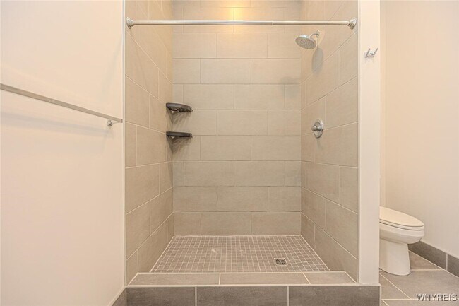 Building Photo - 1020 Elmwood Ave