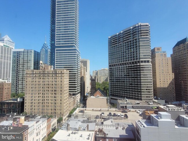 Building Photo - 2018 Walnut St