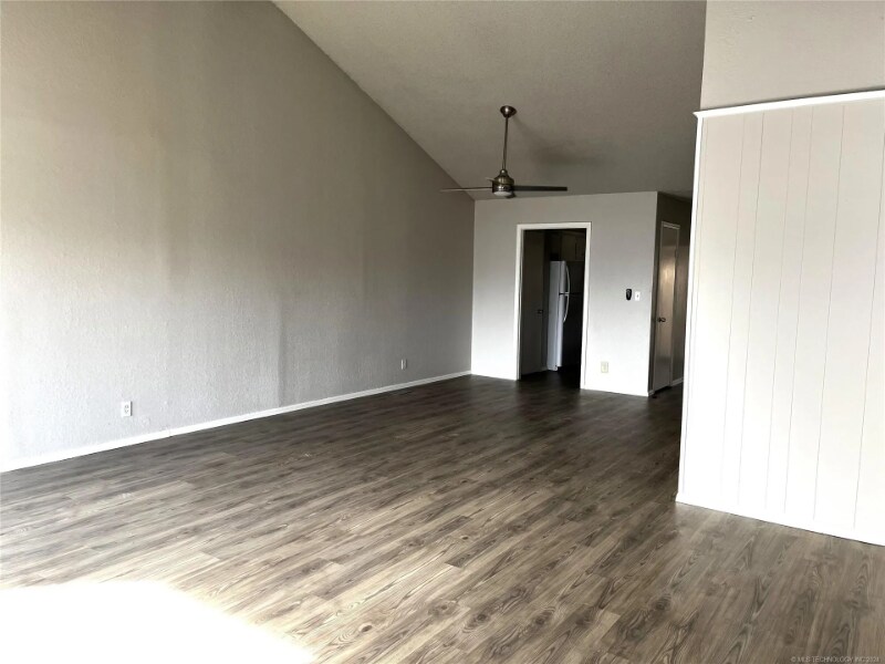 Building Photo - 8304 E 65th Pl