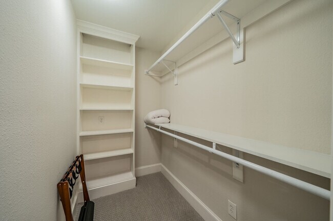 Building Photo - 11501 Custer Trail