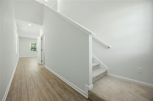 Building Photo - 111 Horned Owl Ave