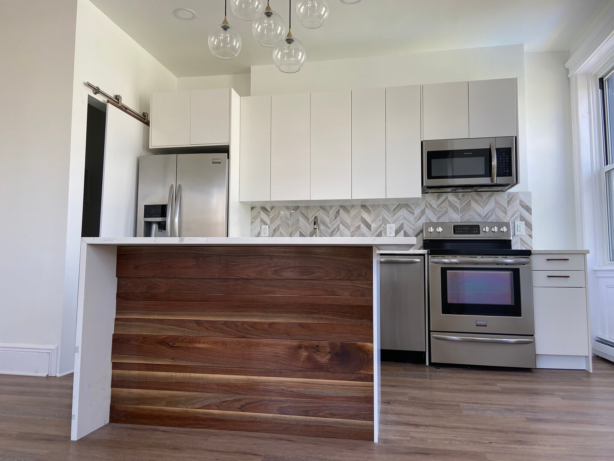 Kitchen - 2413 New York Ave