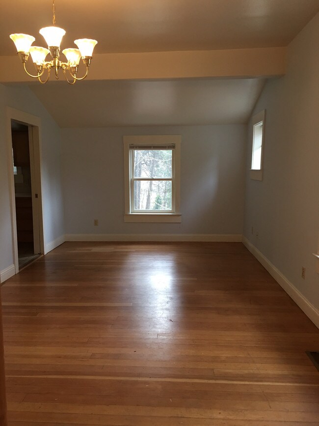Building Photo - 228 B St