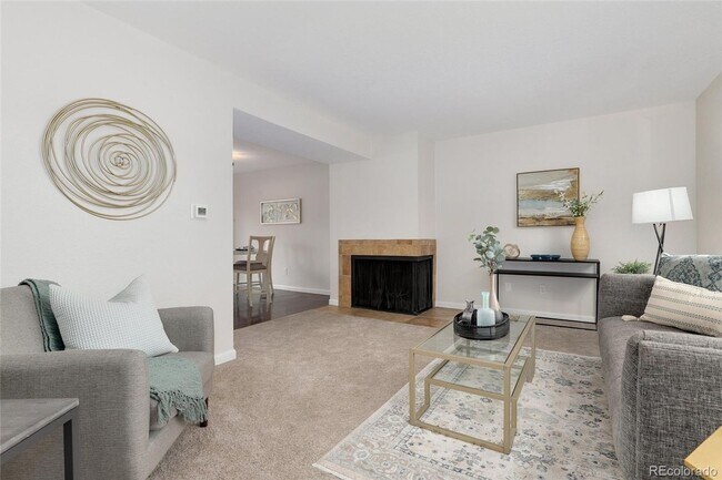 Building Photo - The Timbers townhome located in Cherry Creek School Disctrict.
