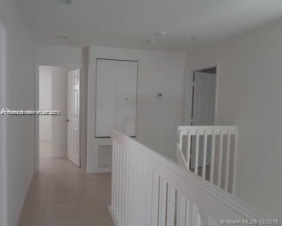 Building Photo - 3013 Woodlands Dr