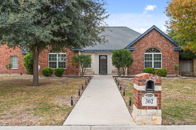 Primary Photo - 302 Ceniza Ridge Dr