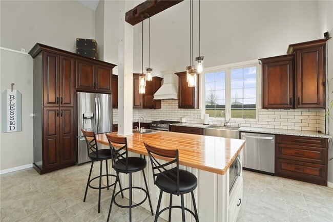 Building Photo - 136 Vargo Rd