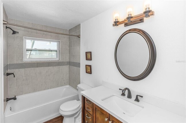 Building Photo - 8315 Village Green Rd