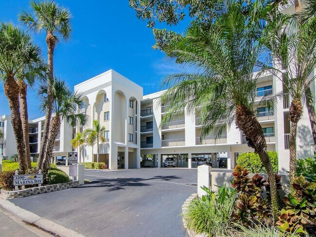 Primary Photo - 3200 Gulf Blvd