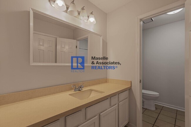 Building Photo - 1212 Barnett Bend Cir