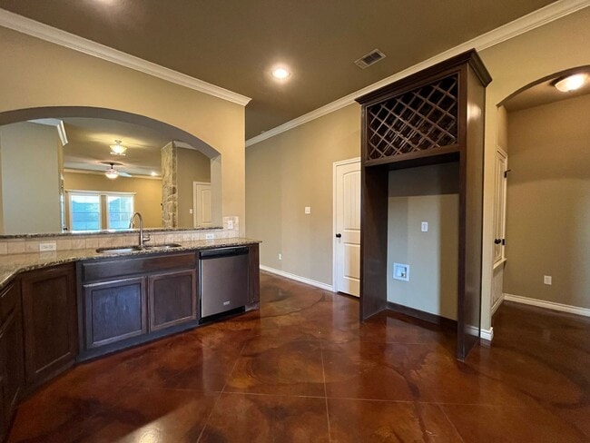 Building Photo - Available Now: 4 Bedroom Single Family Home: Midway ISD:  Move in Special