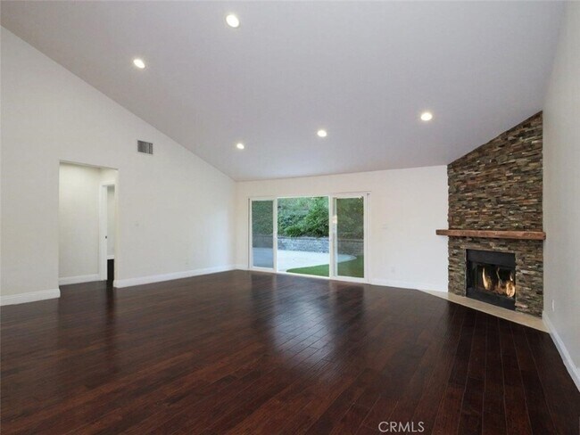 Building Photo - 26771 Menominee Pl