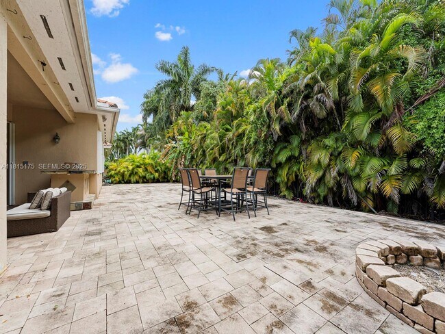 Building Photo - 19385 SW 79th Ct