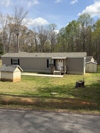 Building Photo - 120 Charles Pl