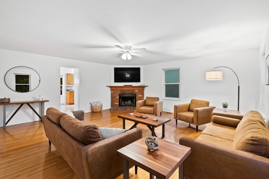 Building Photo - 16401 Baja Ct