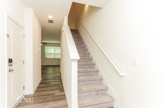 Building Photo - 3133 Journal Ct