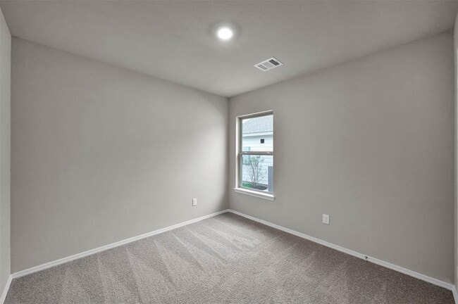 Building Photo - 488 Dalloway St