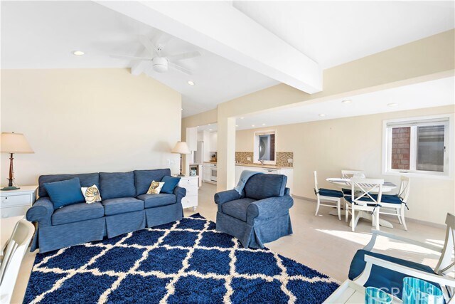 Building Photo - 1051 Gaviota Dr