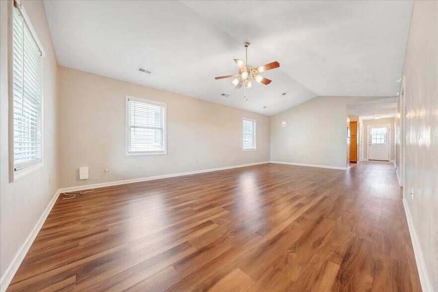 Building Photo - 720 Tennessee St