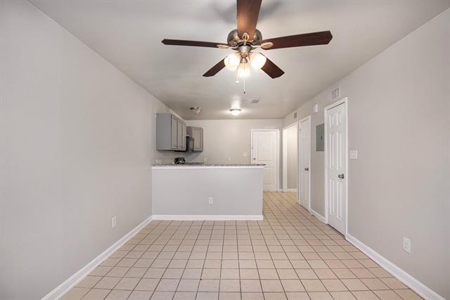 Building Photo - 4940 Flamingo Rd