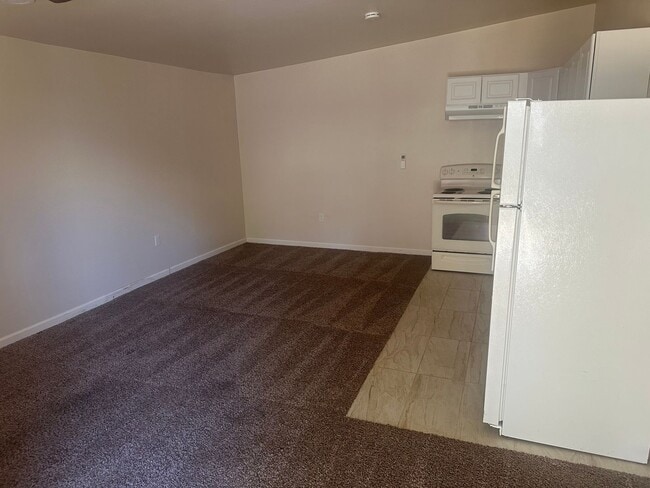 Building Photo - 110 A St