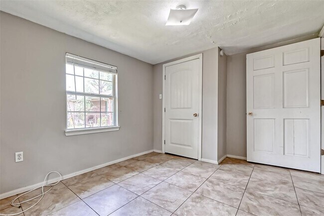 Building Photo - 4117 Lemac Dr