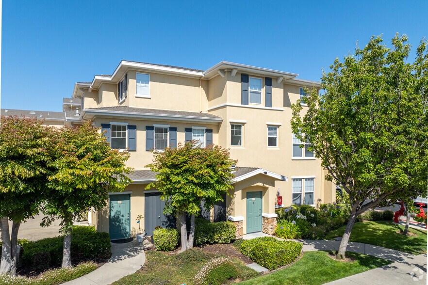 Primary Photo - de Tolosa Ranch Apartments