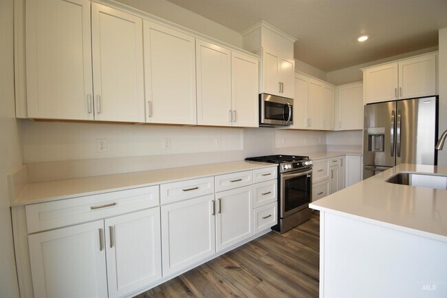 Building Photo - 8191 W Grey Alder Dr