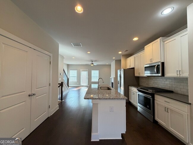 Building Photo - 3782 Oxford Cir